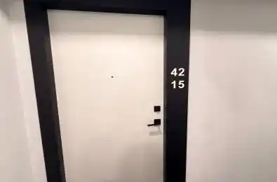 319 Jarvis Street Unit# 4215 Toronto C08 Ontario M5B 2C2