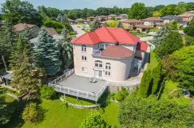 11 Thackeray Crescent Barrie Ontario L4N 6J6