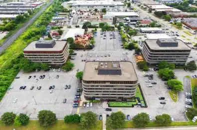 710 Dorval Drive Unit# 600-17 Oakville Ontario L6K 3V7