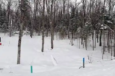 23 St Andrews Circle Huntsville Ontario P1H 1B1