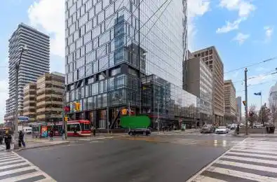 488 UNIVERSITY Avenue Unit# 4702 Toronto C01 Ontario M5G 0C1