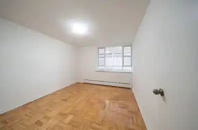 77 Erskine Avenue Unit# 211 Toronto C10 Ontario M4P 1Y5