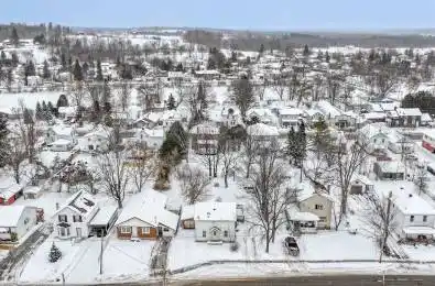 439 Metcalf Street Tweed Ontario K0K 3J0