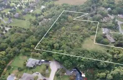 26 Marshboro Avenue Hamilton Ontario L9H 5E1