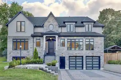 26 Pioneer Drive Mississauga Ontario L5M 1G9