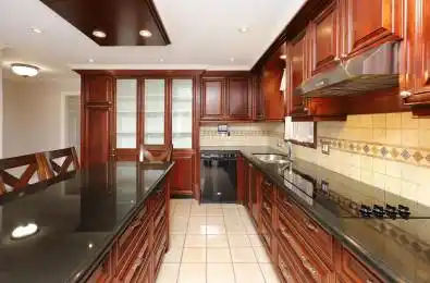 1086 Hedge Drive Mississauga Ontario L4Y 1G2