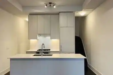 270 Davenport Road Unit# th #17 Toronto C02 Ontario M5R 1J8