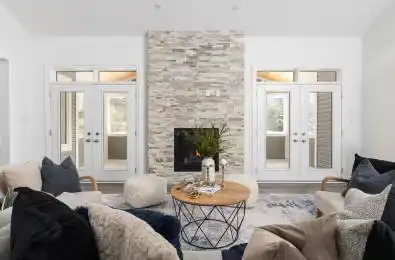 30 Dyer Crescent Bracebridge Ontario P1L 0N4