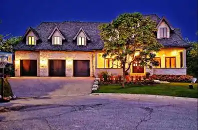 197 Sherwood Place Newmarket Ontario L3Y 8E5