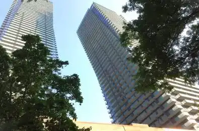 65 St Mary Street Unit# 3305 Toronto C01 Ontario M5S 0A6