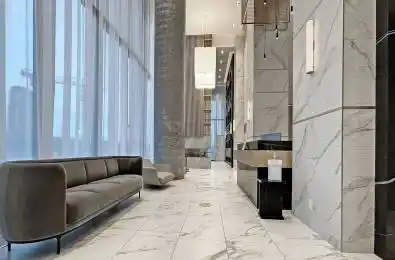 950 Portage Parkway Unit# 810 Vaughan Ontario L4K 0J7