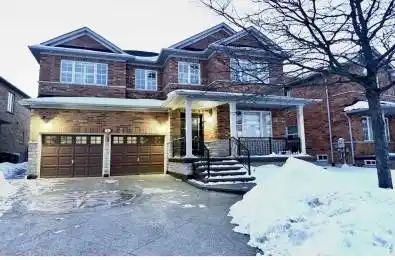 4 Plateau Drive Brampton Ontario L6R 3G5