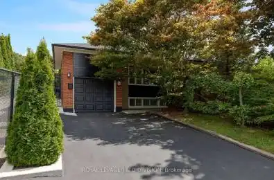 27 Paramount Court Toronto W04 Ontario M6M 2L3