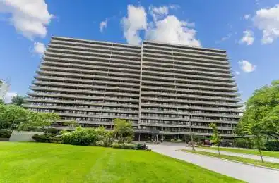 8111 Yonge Street Unit# 607 Markham Ontario L3T 4V9