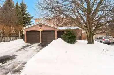 382 Vanden Bergh Boulevard Newmarket Ontario L3Y 8A1