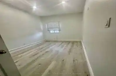 206 Carlton Street Unit# 304 Toronto C08 Ontario M5A 2L1