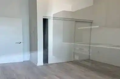 8 Olympic Garden Drive Unit# S908 Toronto C14 Ontario M2M 0B9