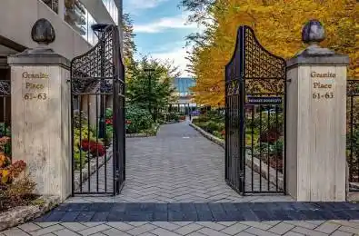 61 St Clair Avenue Unit# 505 Toronto C02 Ontario M4V 2Y8