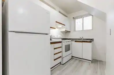 996 Queen Street Unit# 4 Toronto E01 Ontario M4M 1K1