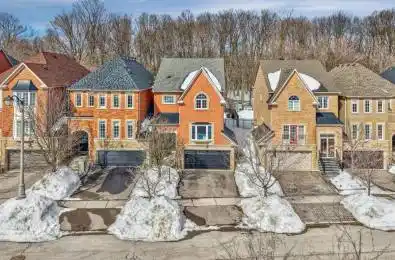 38 Carriage House Court Richmond Hill Ontario L4E 4V3