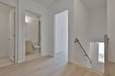 2 Red Squirrel Lane Unit# D203 Richmond Hill Ontario L4S 0P5