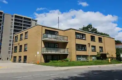 20 Cosburn Avenue Unit# 101 Toronto E03 Ontario M4K 2E7