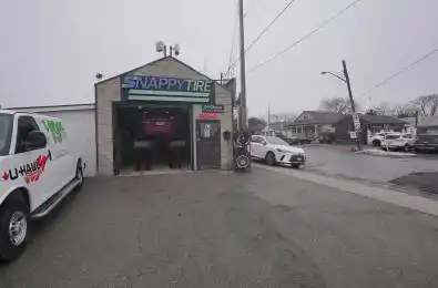 811 Lakeshore Road Mississauga Ontario L5E 1C8