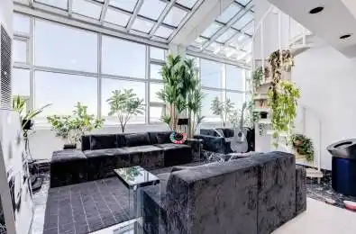 401 Queens Quay Unit# 707 Toronto C01 Ontario M5V 2Y2