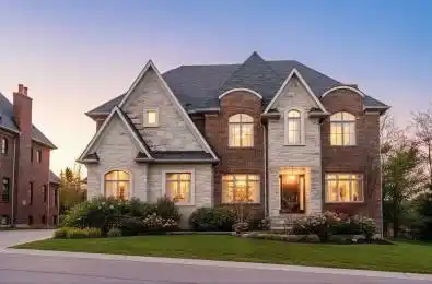 15 Davina Circle Aurora Ontario L4G 0M2