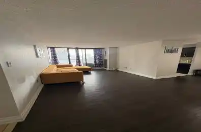 17 Knightsbridge Road Unit# 804 Brampton Ontario L6T 3X9