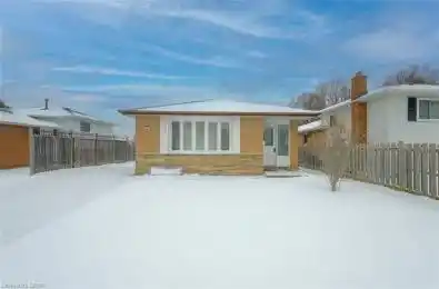 110 HAZELGLEN Drive Kitchener Ontario N2M 2E5