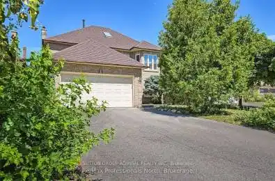 8 Elmsley Drive Richmond Hill Ontario L4C 8N1