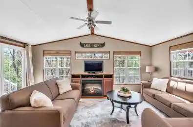 1336 S Morrison Lake Road Unit# 8 Gravenhurst Ontario P0E 1G0