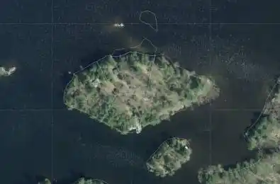 PT LTs H&I Island 12SR Island Gravenhurst Ontario P0E 1G0