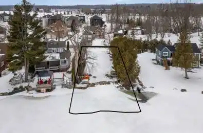 3813 Wood Avenue Severn Ontario L3V 0T9